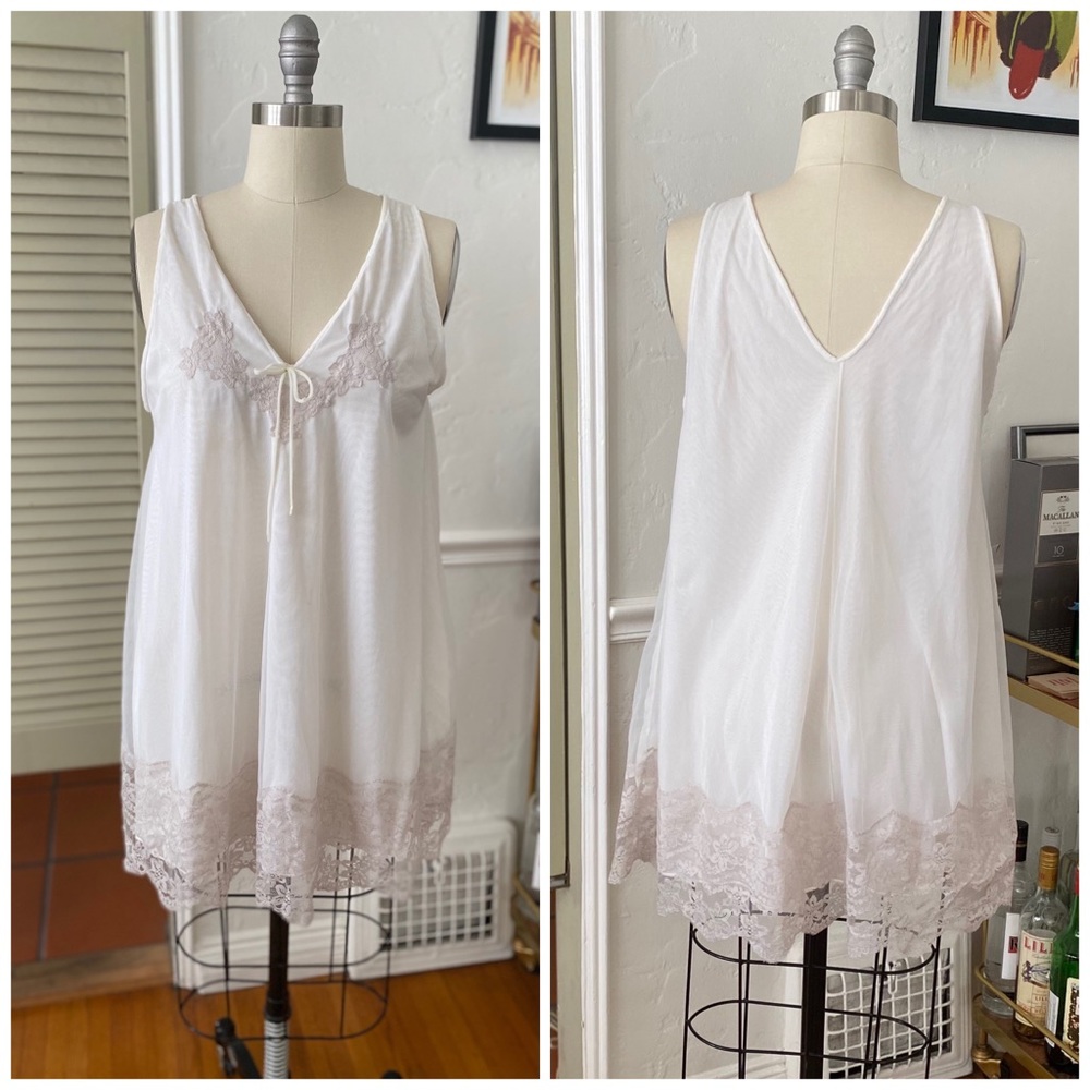 Vintage 60s slip with lace, S